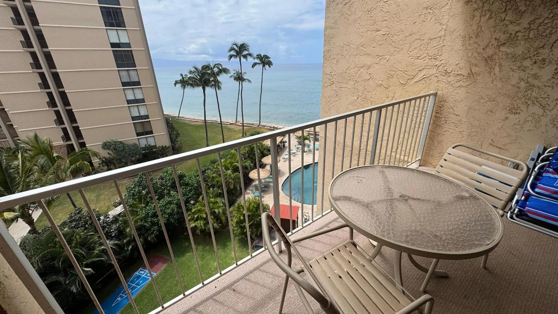 Royal Kahana 616 0*,