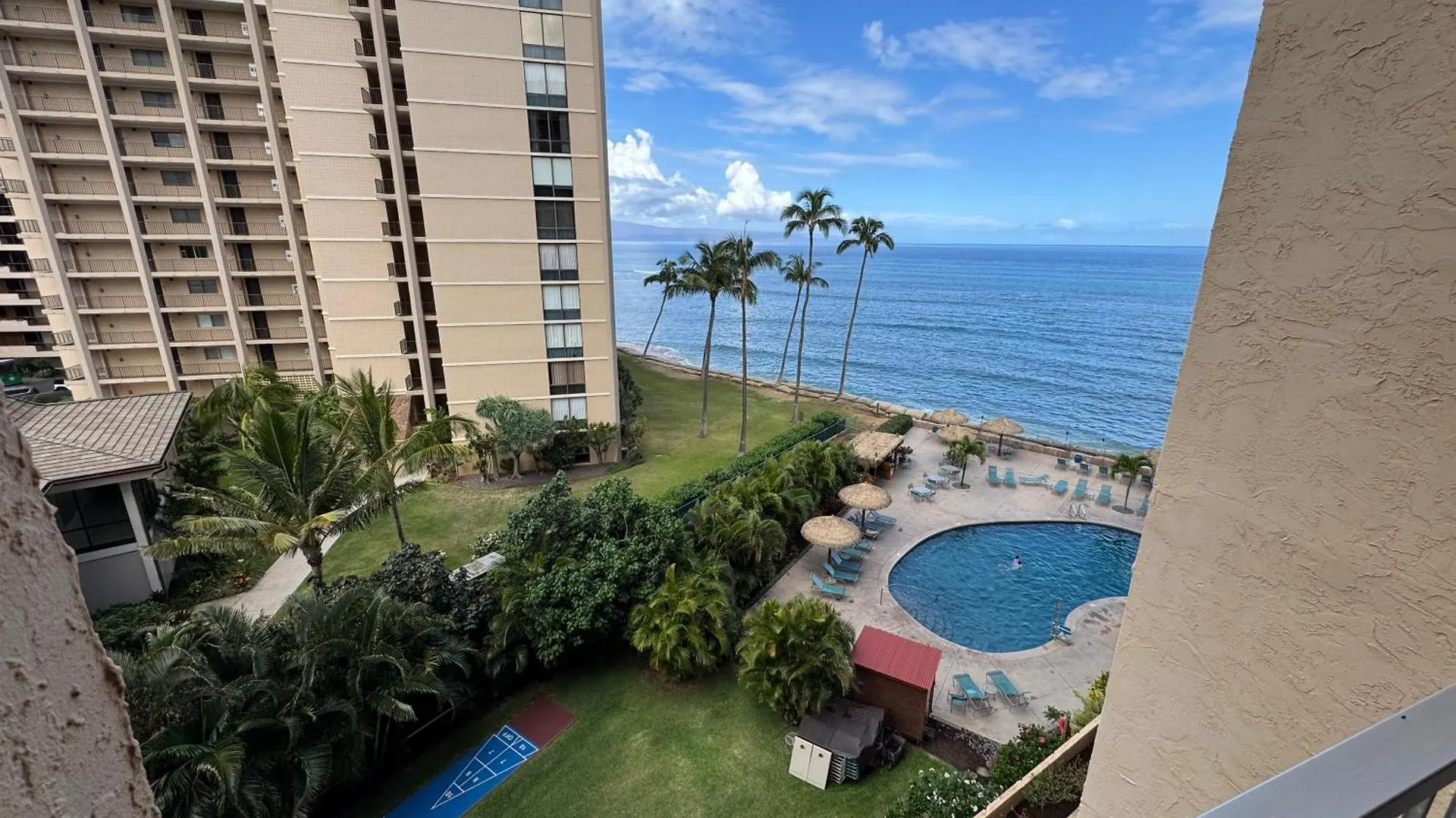 Royal Kahana 616 0*,  USA